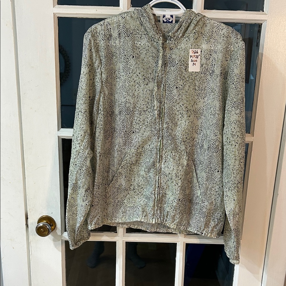 826.  Patterned Zip-Up Jacket